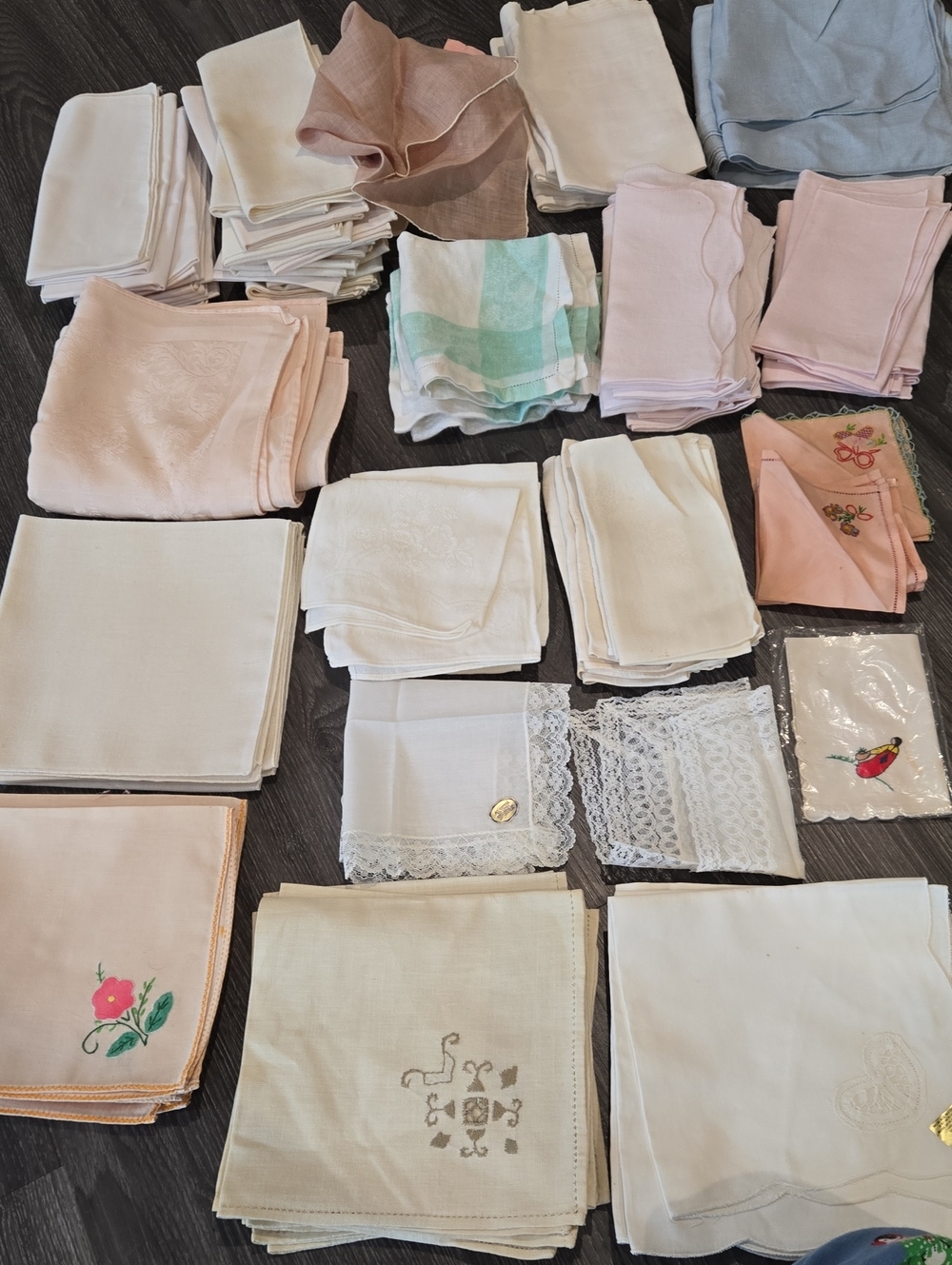 Over 100 Assorted Vintage Cloth Napkins & Handkerchiefs - Pastel Mix